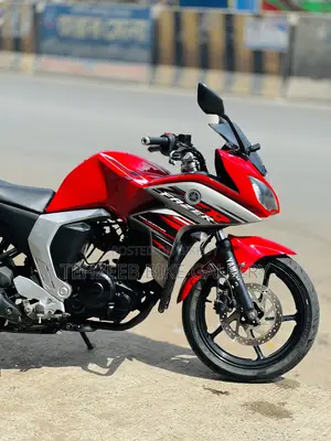 ইয়ামাহা ফেজার ভি২ ২০২২ রেড
