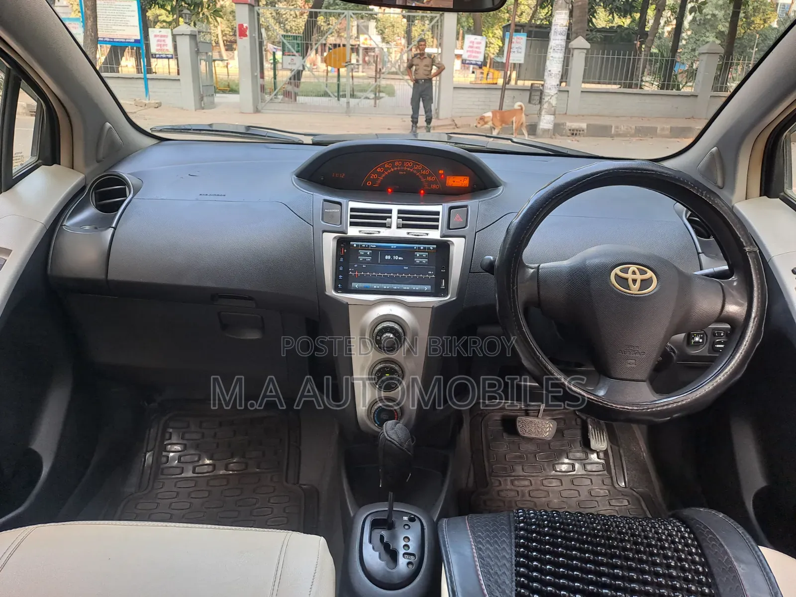 Toyota Vitz 2009 Black