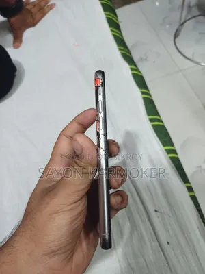 অ্যাপল আইফোন এক্সএস ৬৪ জিবি সাদা