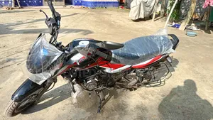 নিউ বাজাজ ডিসকভার ১২৫ ২০২৬ ব্ল্যাক