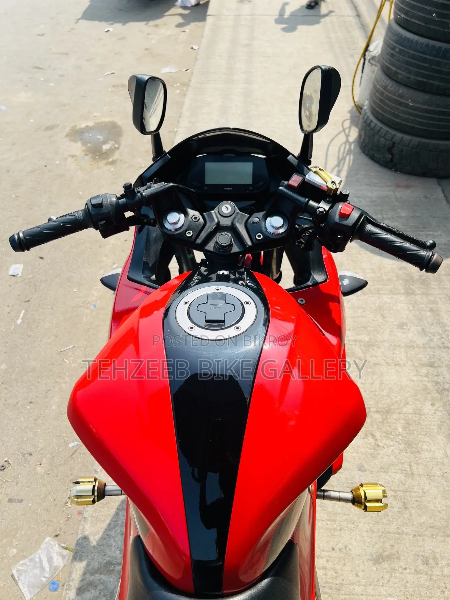 Suzuki Gixxer SF 2022 Red