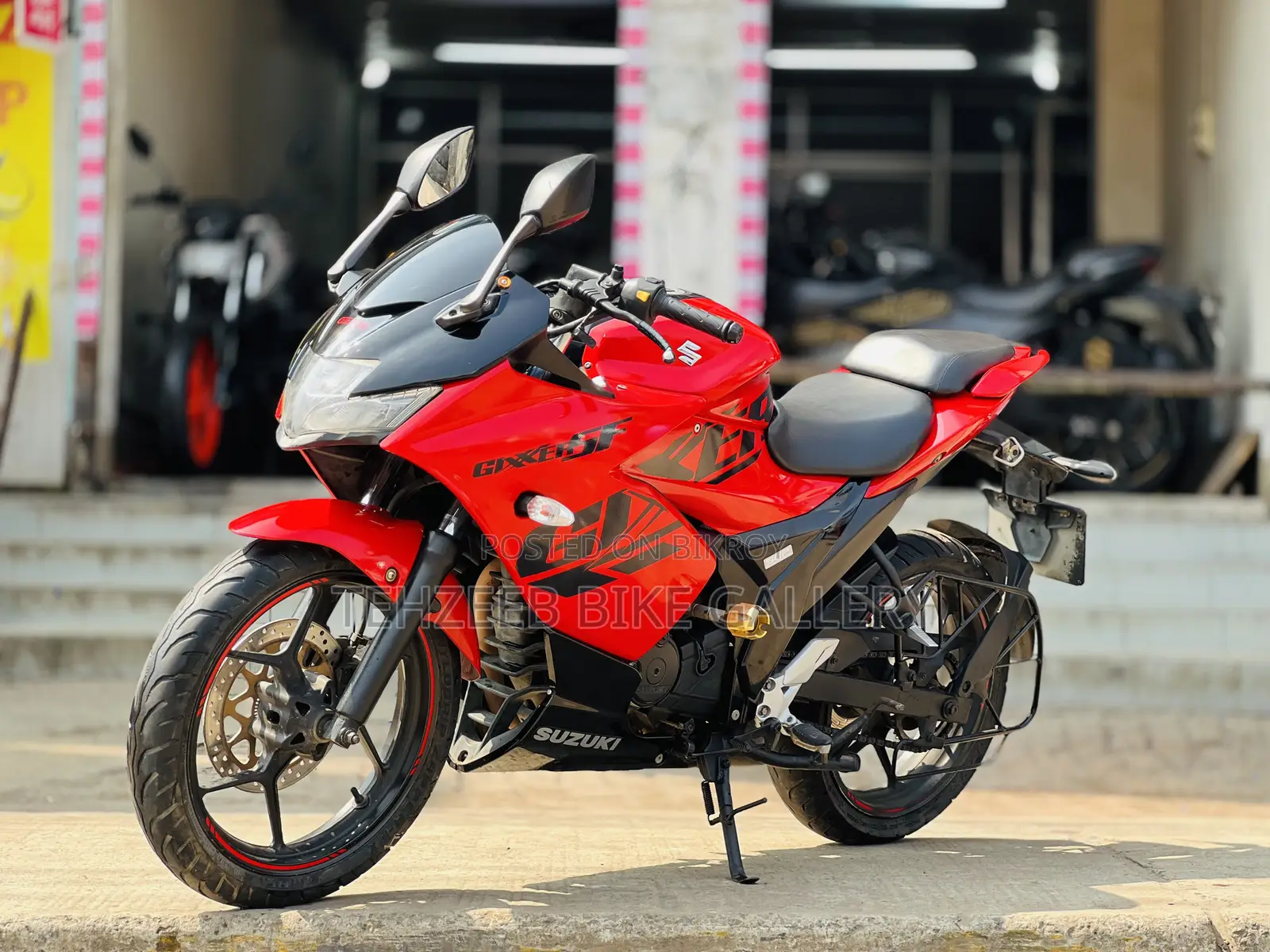Suzuki Gixxer SF 2022 Red