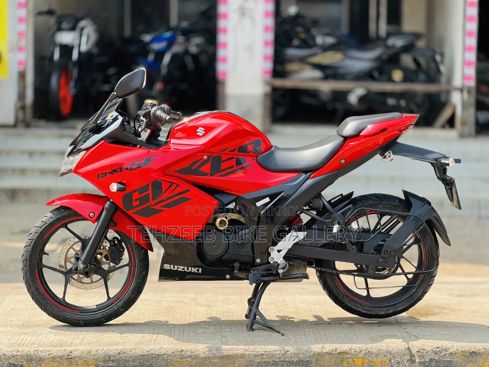 Suzuki Gixxer SF 2022 Red