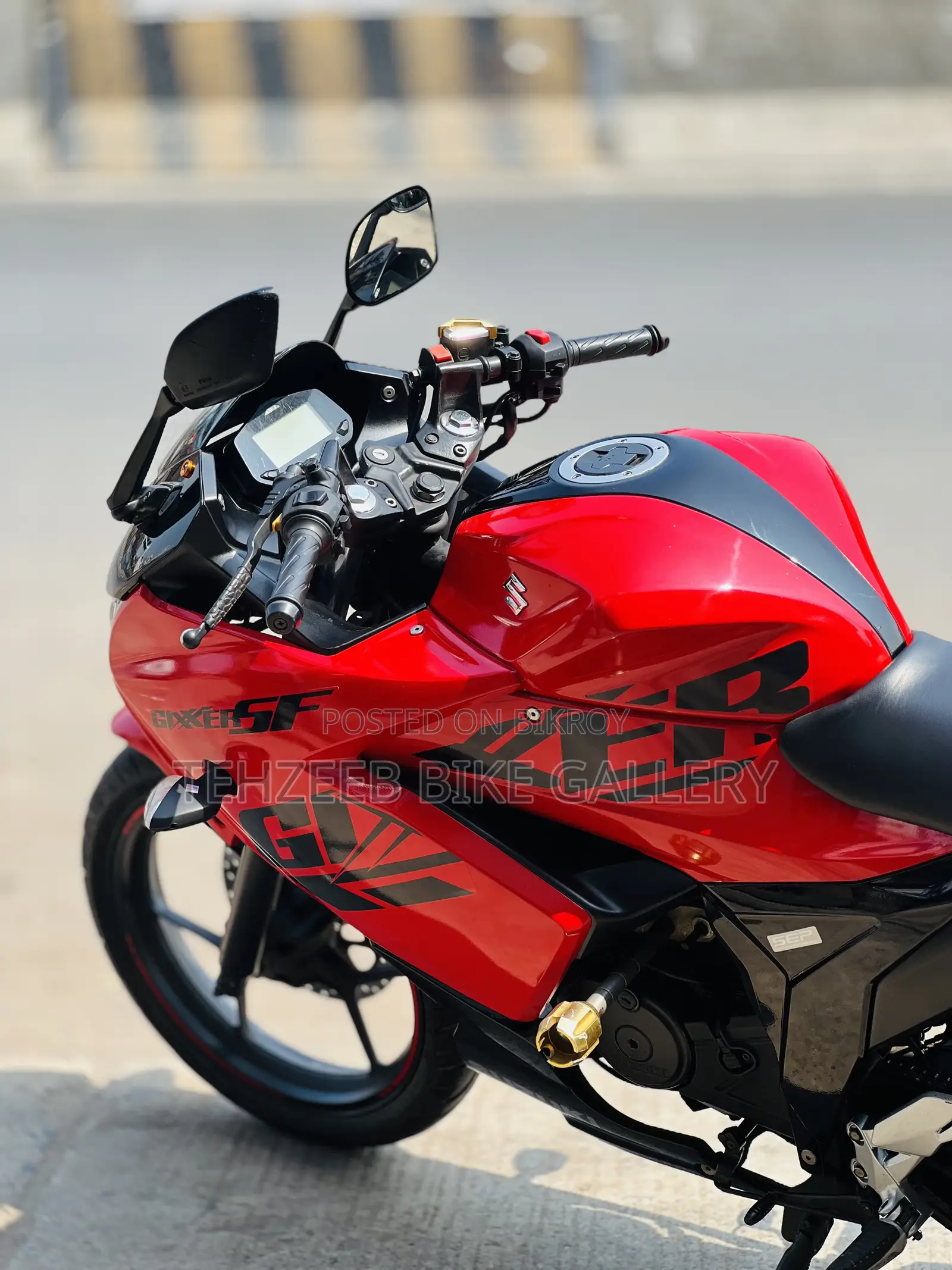 Suzuki Gixxer SF 2022 Red