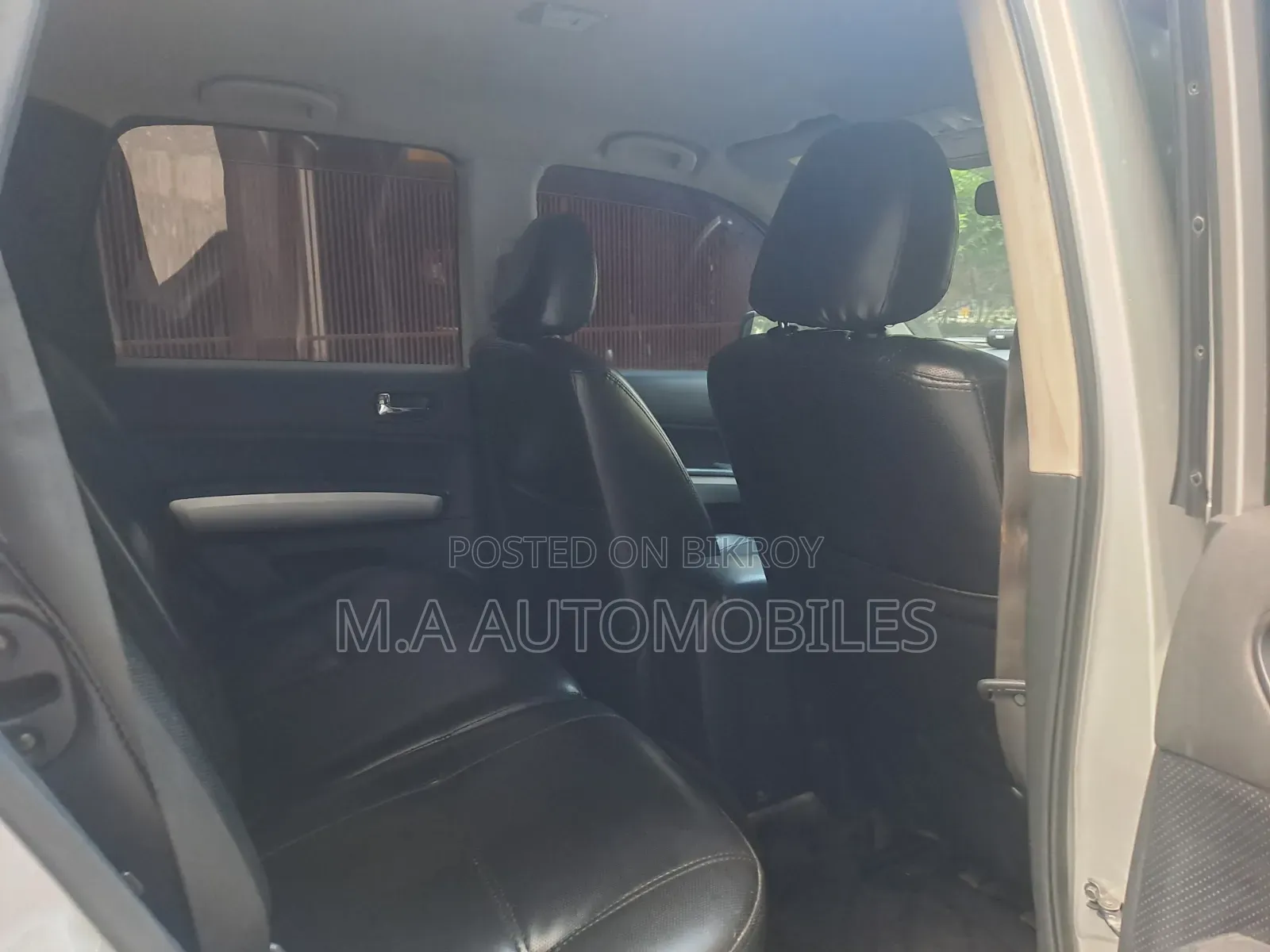 Nissan X-Trail 2.5 Petrol 4 Wheel Drive SE 2012 Silver
