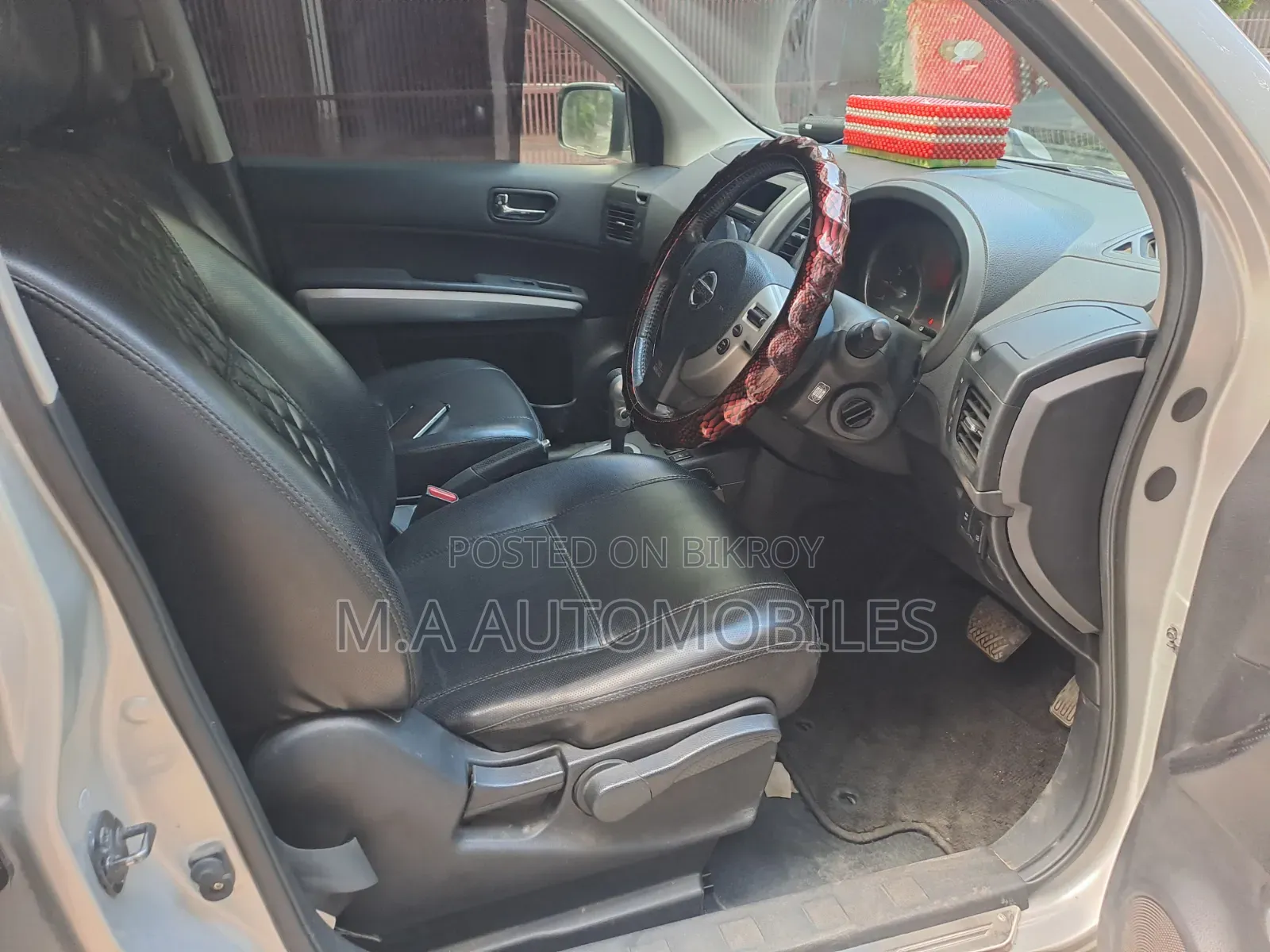 Nissan X-Trail 2.5 Petrol 4 Wheel Drive SE 2012 Silver