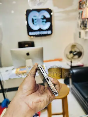 অনার ম্যাজিক ৪ ২৫৬ জিবি