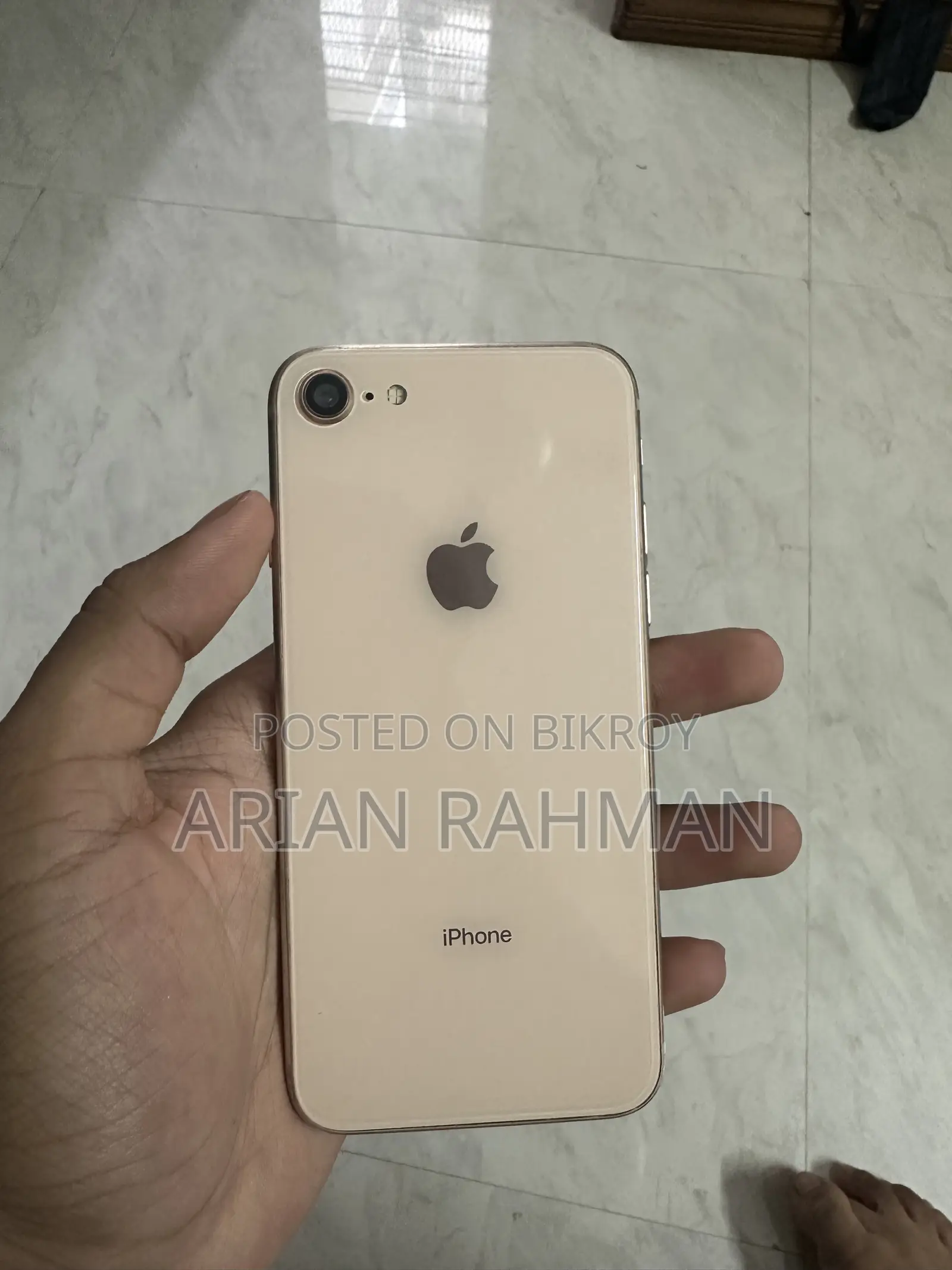 Apple iPhone 8 64 GB Gold