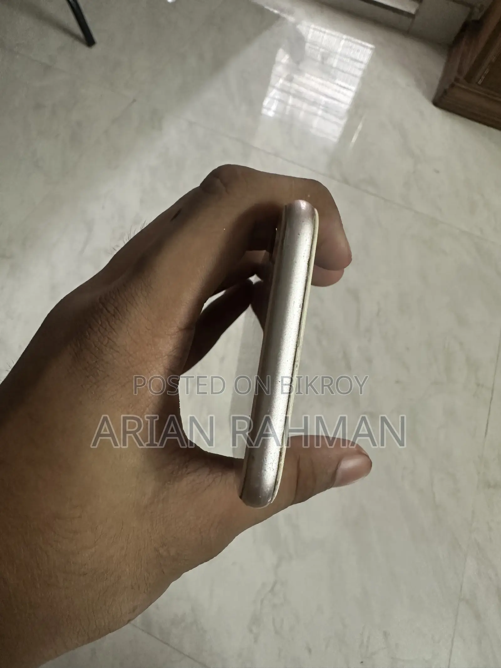 Apple iPhone 8 64 GB Gold