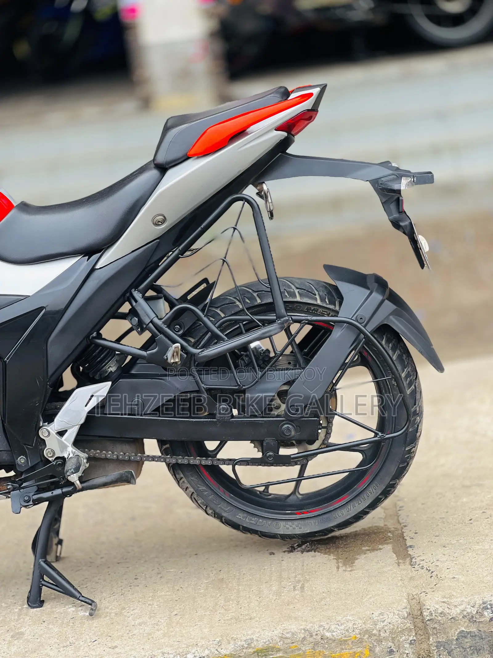 সুজুকি জিক্সার ২০২৪ অরেঞ্জ