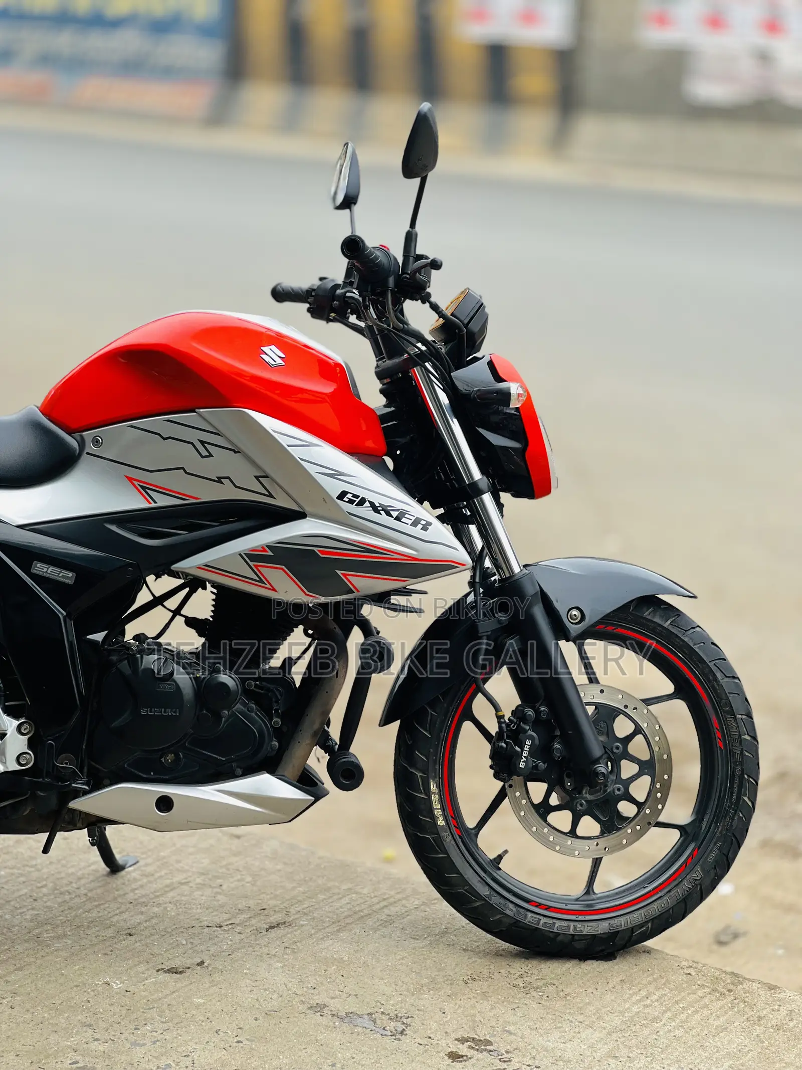 সুজুকি জিক্সার ২০২৪ অরেঞ্জ
