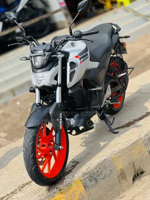 Yamaha FZ 2025 White