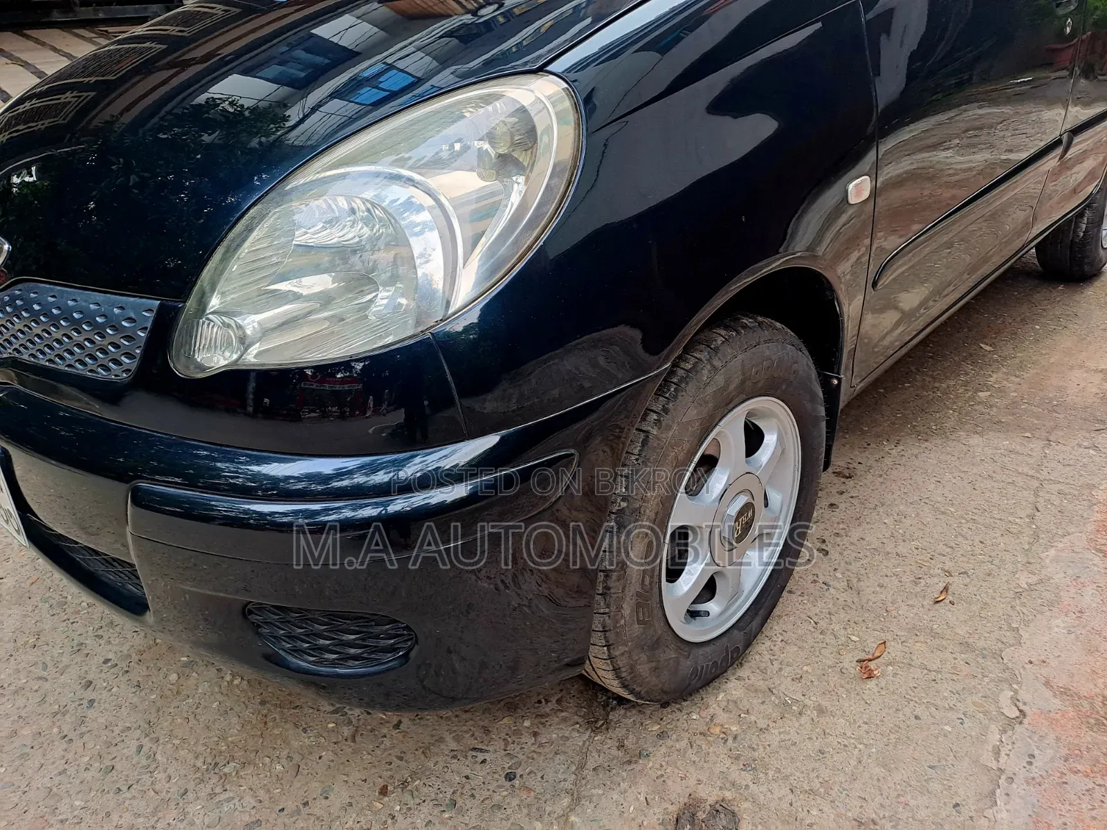 Toyota Fun Cargo 2004 Blue