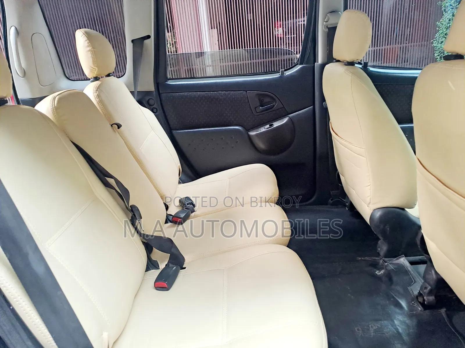 Toyota Fun Cargo 2004 Blue