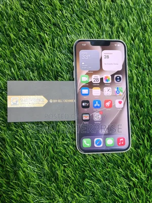 Apple iPhone 13 128 GB White
