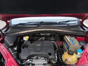 MG HS 2021 Red