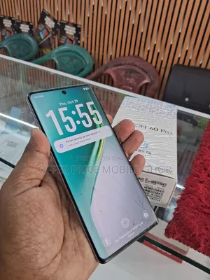 টেকনো ক্যামন ৪০ প্রো ৪জি ২৫৬ জিবি গ্রিন