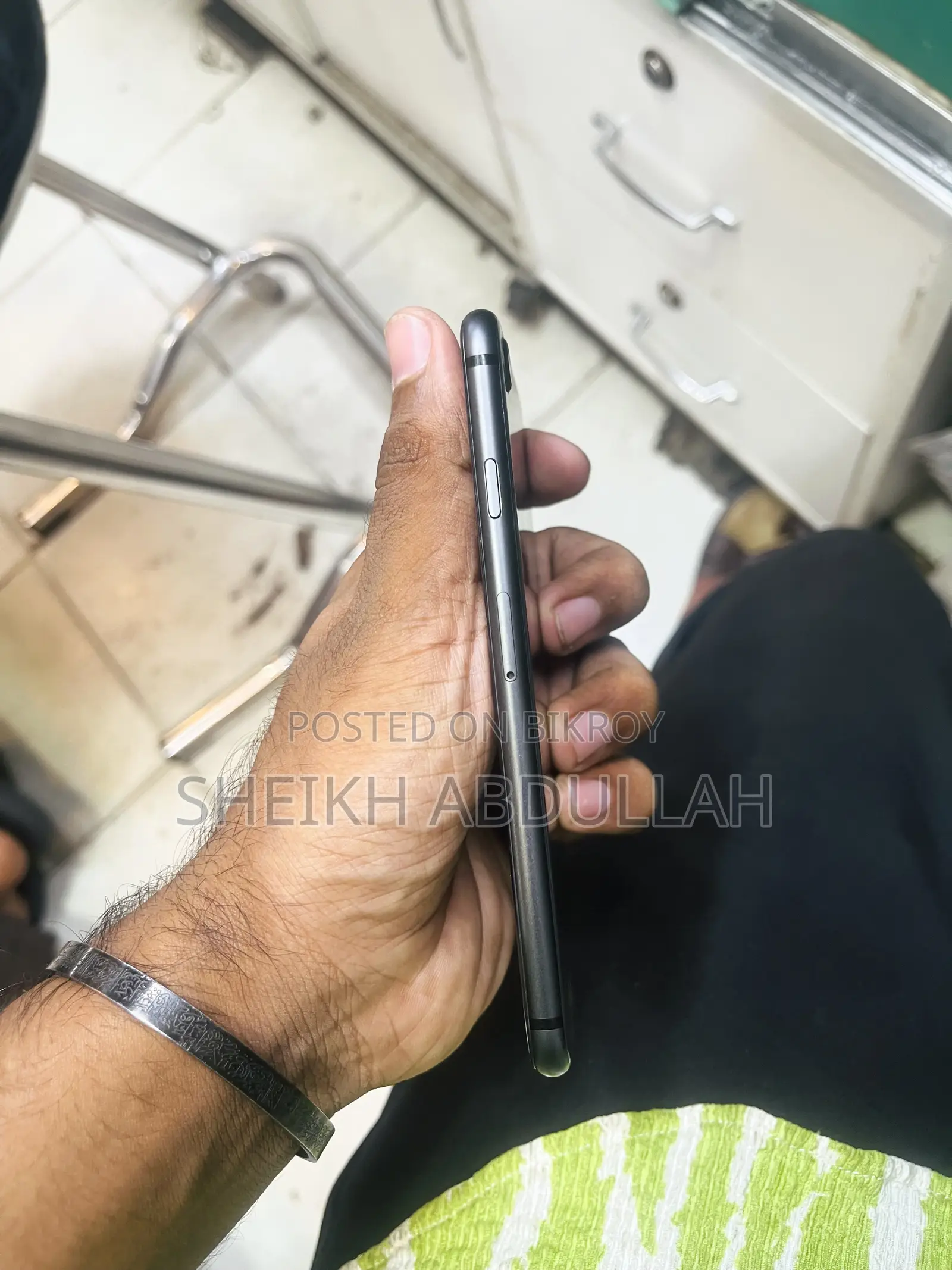 অ্যাপল আইফোন ৮ ৬৪ জিবি ব্ল্যাক