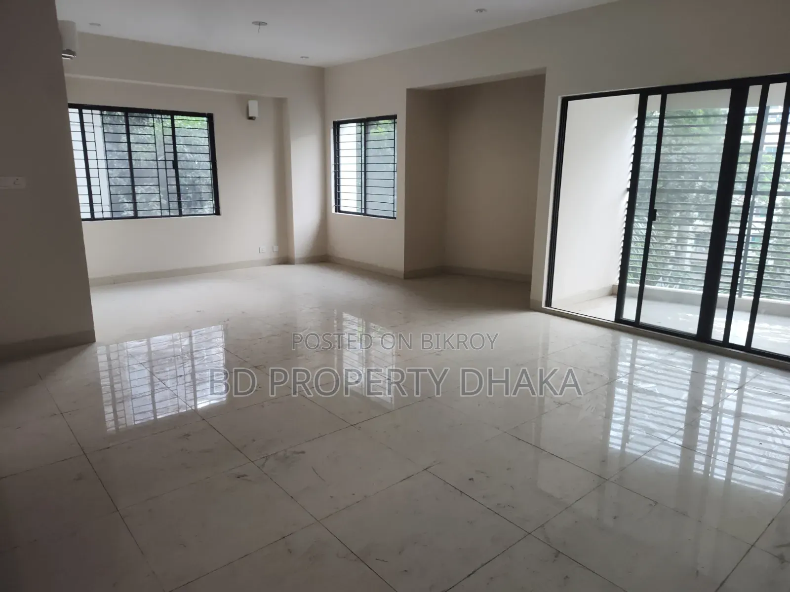 4 Bedroom Apartment in Banani for sale