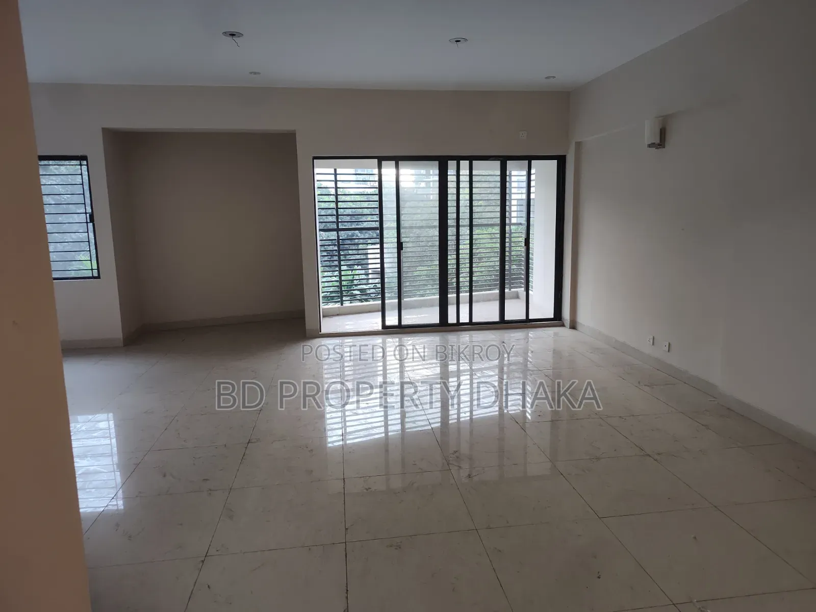 4 Bedroom Apartment in Banani for sale