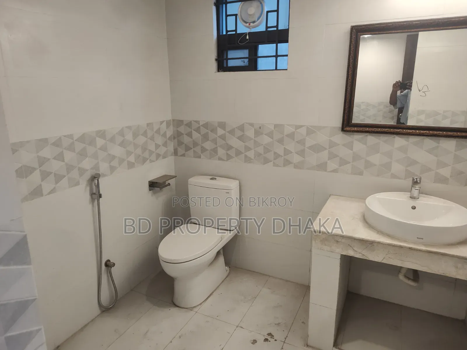 4 Bedroom Apartment in Banani for sale