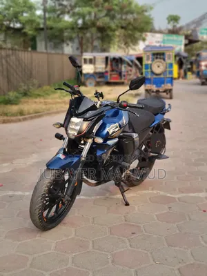 ইয়ামাহা এফজেডএস ভি২ ২০১৮ ব্লু