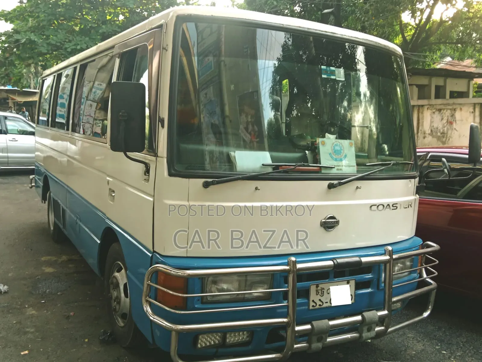টয়োটা কোস্টার ২০০১ নীল