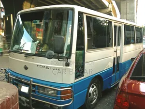 টয়োটা কোস্টার ২০০১ নীল