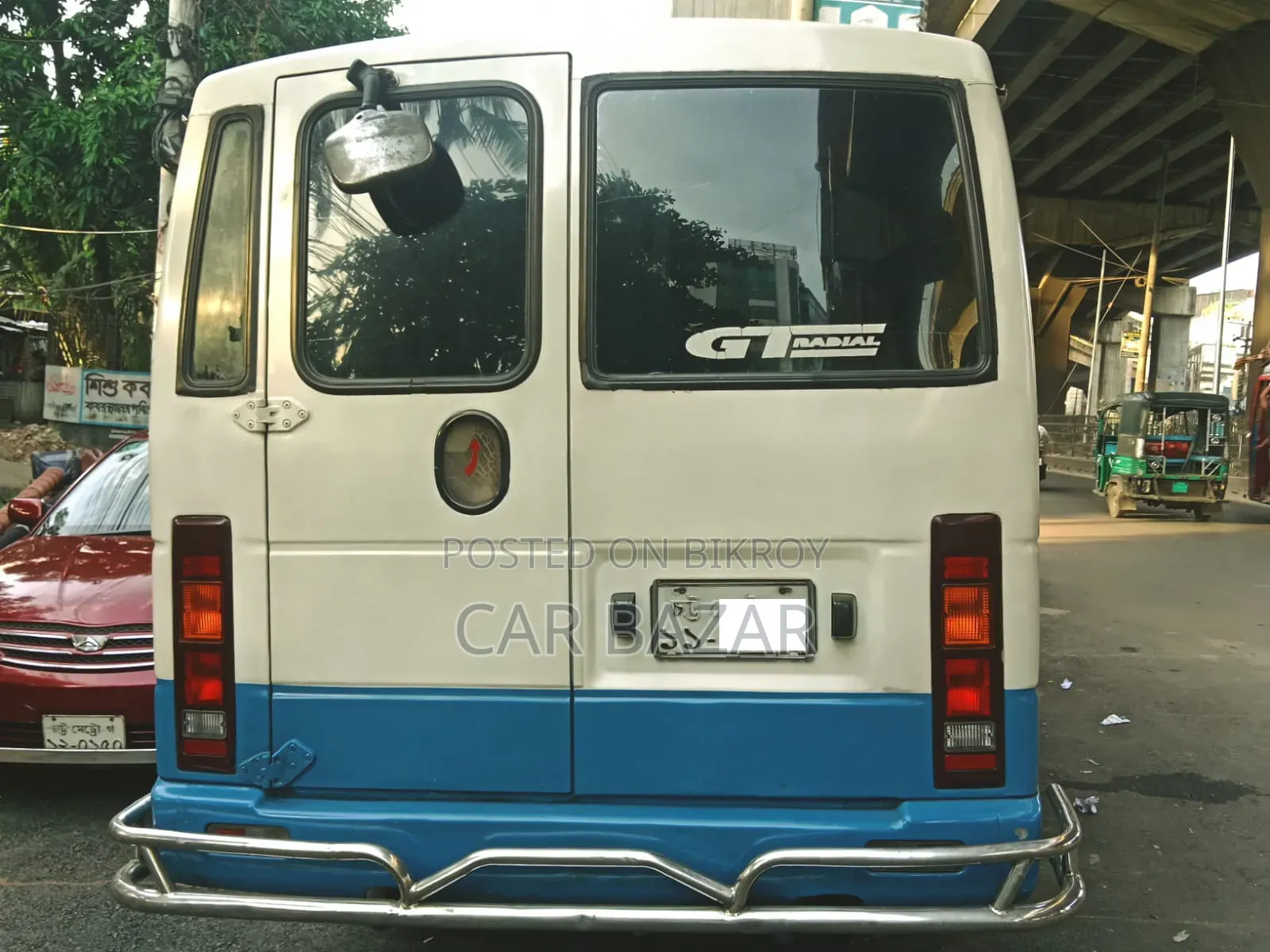 টয়োটা কোস্টার ২০০১ নীল