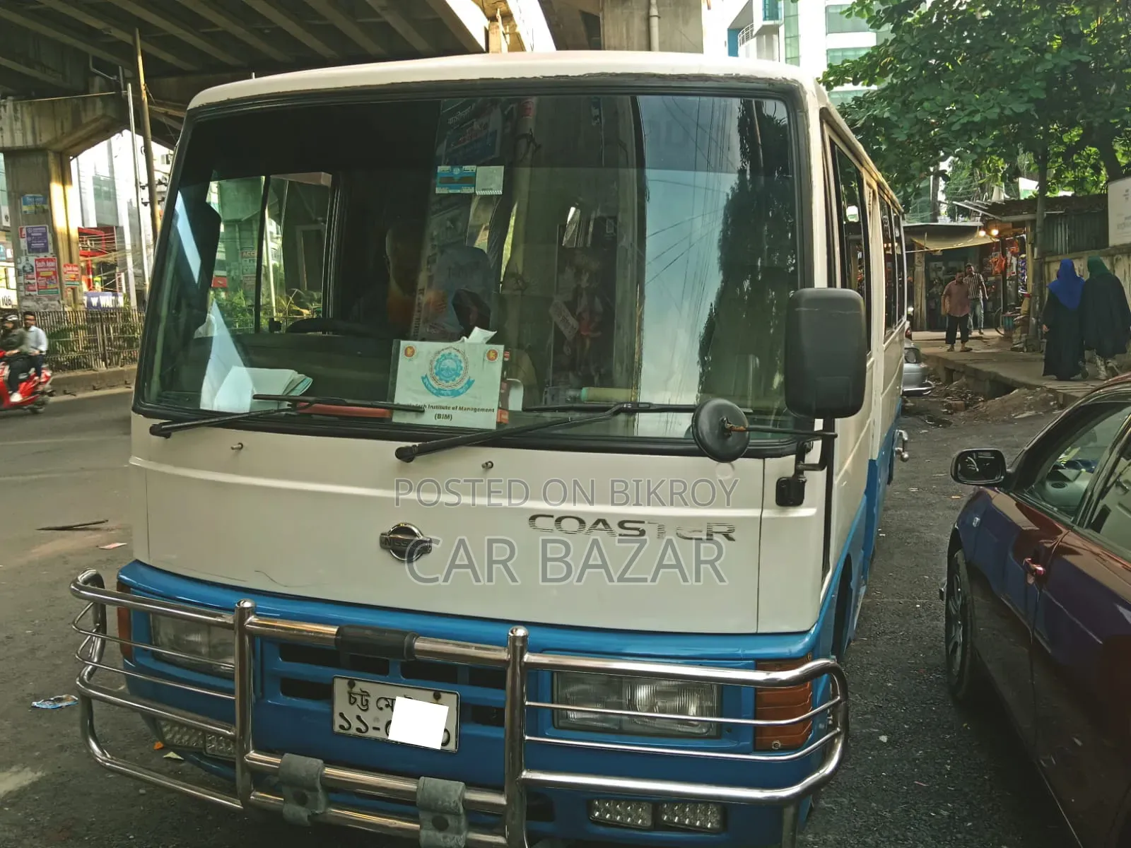 টয়োটা কোস্টার ২০০১ নীল