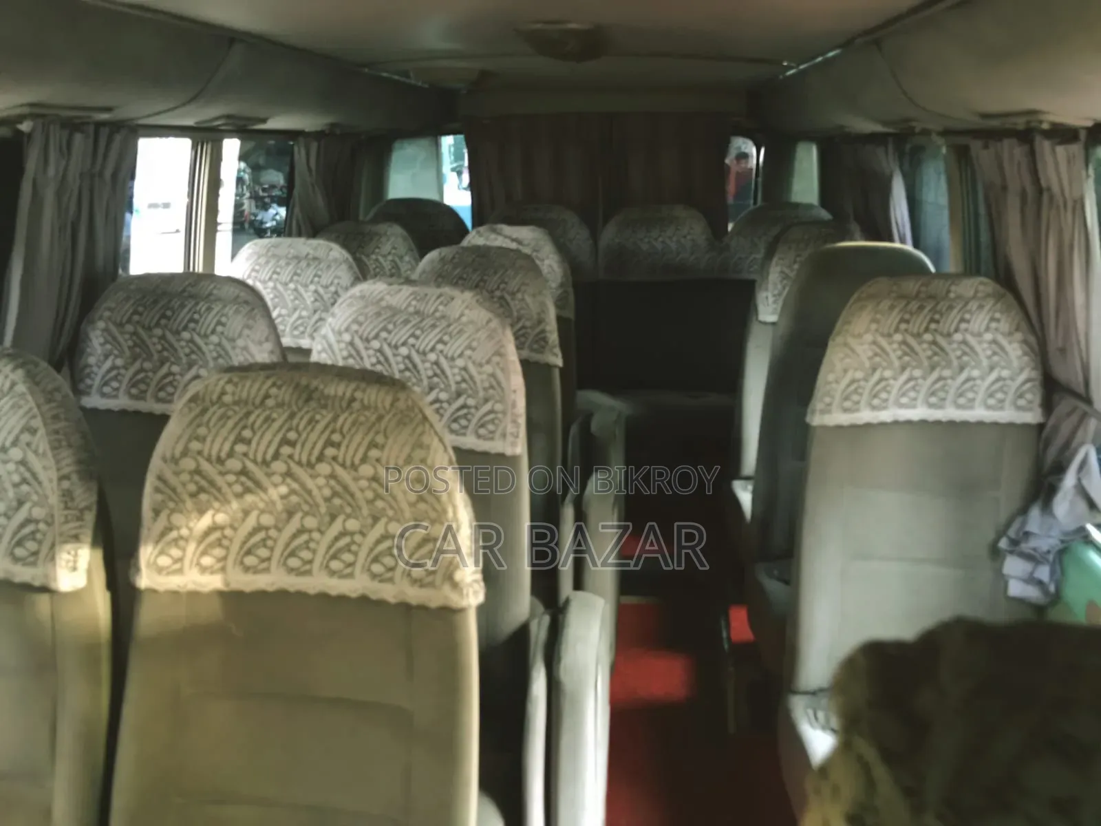 টয়োটা কোস্টার ২০০১ নীল