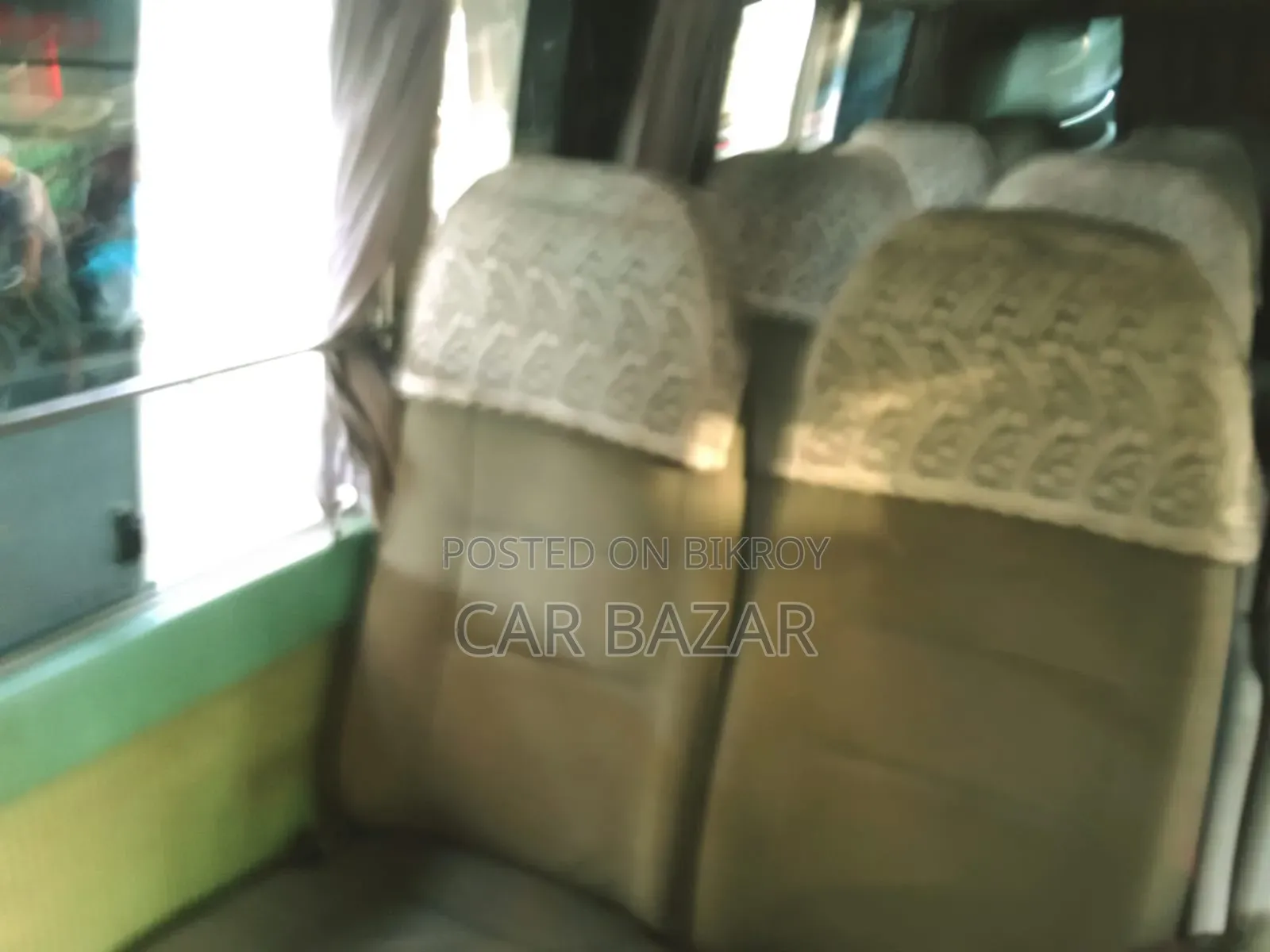 টয়োটা কোস্টার ২০০১ নীল