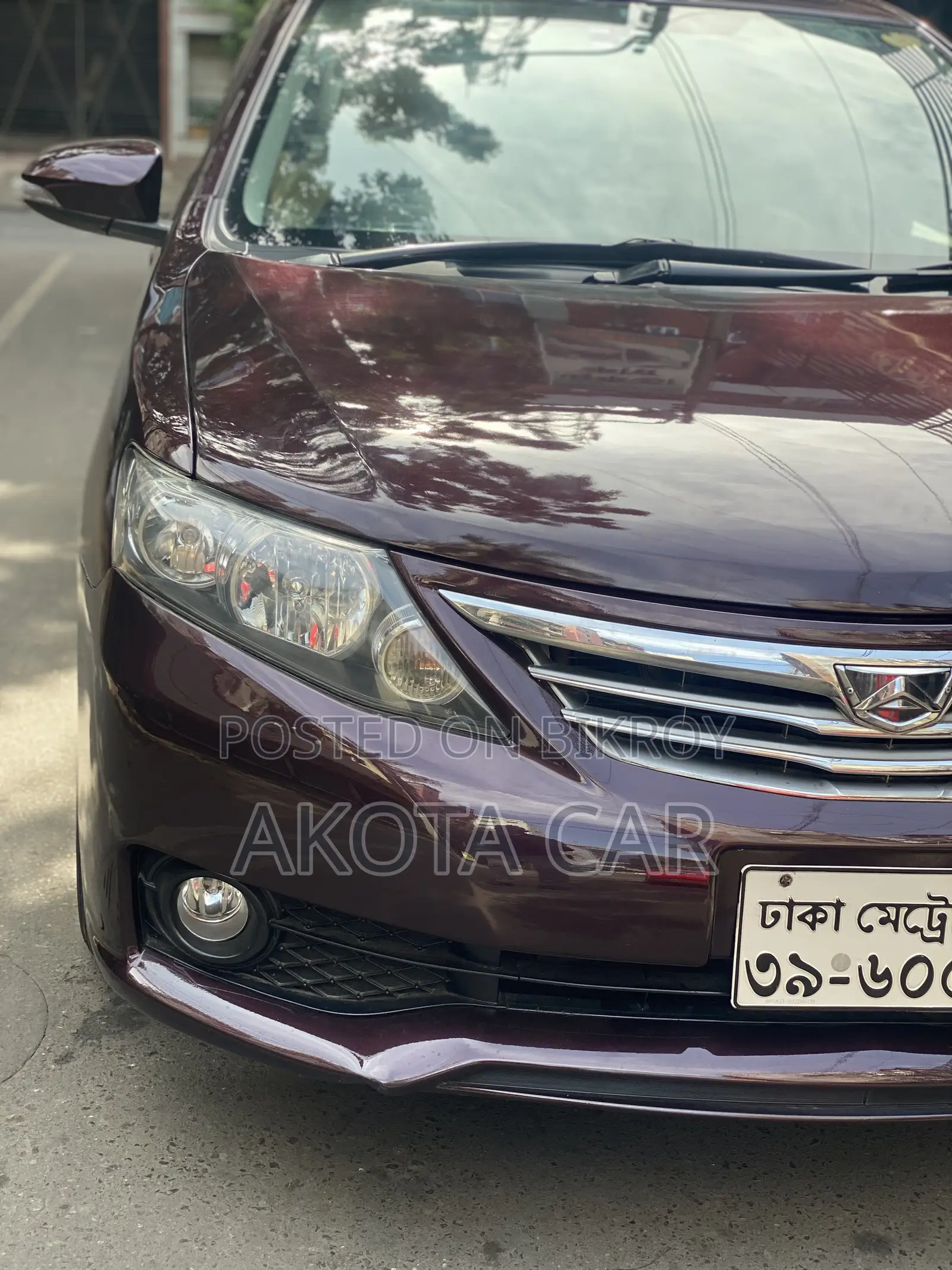টয়োটা অ্যালিয়ন ২০১৩ মেরুন