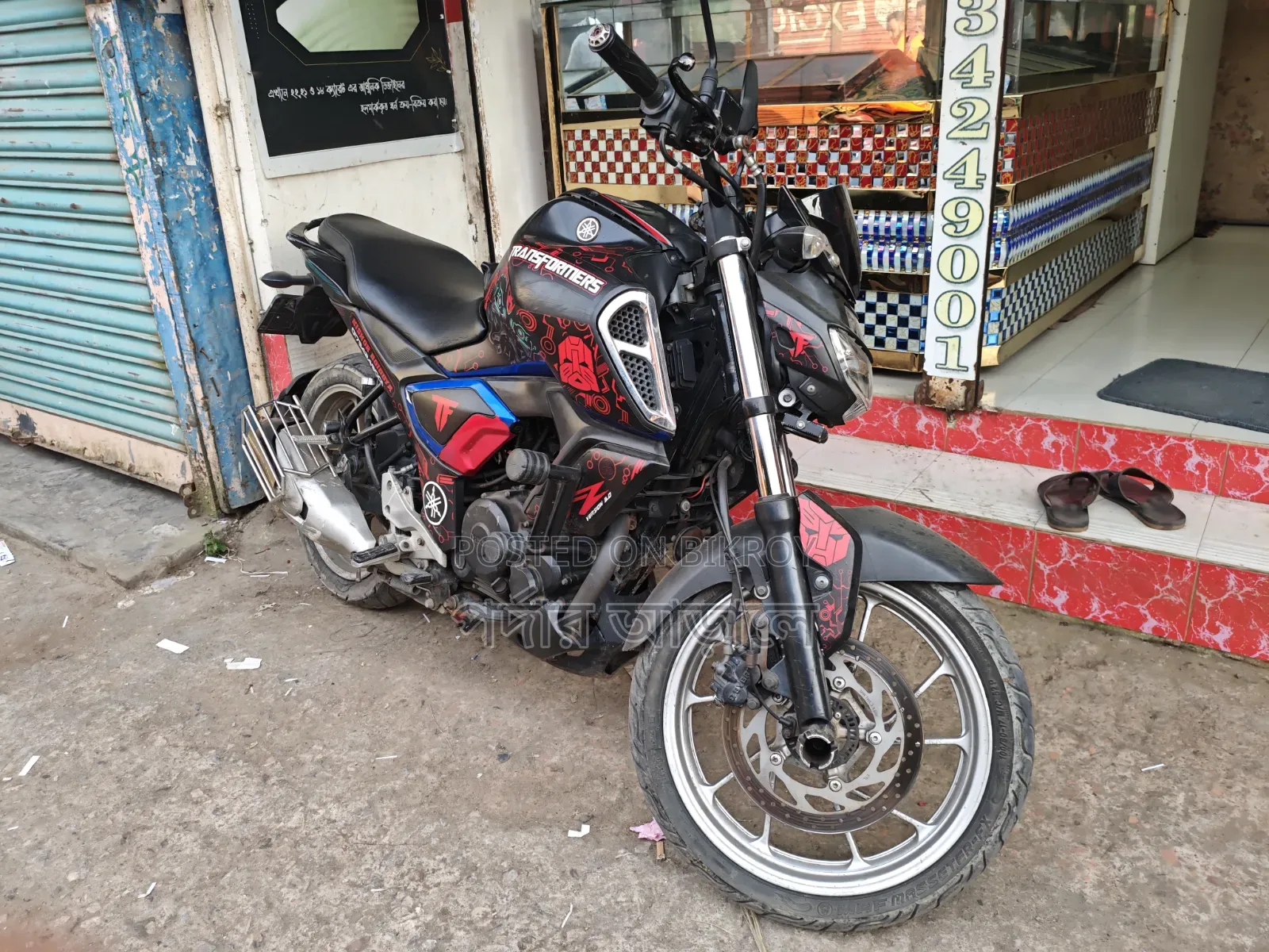 ইয়ামাহা এফজেডএস ভি৩ ২০২৩ কালো