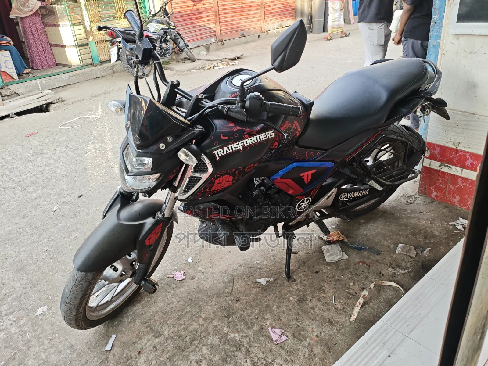 ইয়ামাহা এফজেডএস ভি৩ ২০২৩ কালো