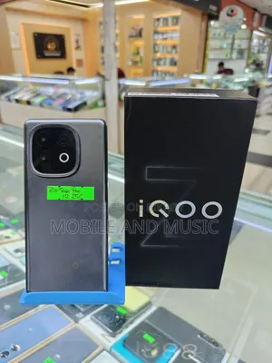 আইকিউওও ২৫৬ জিবি ব্ল্যাক