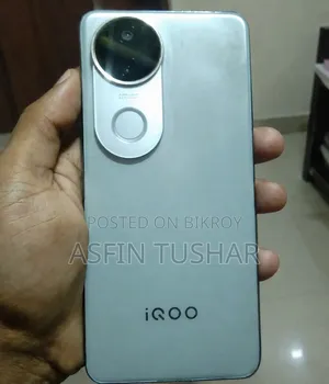 iQOO 256 GB