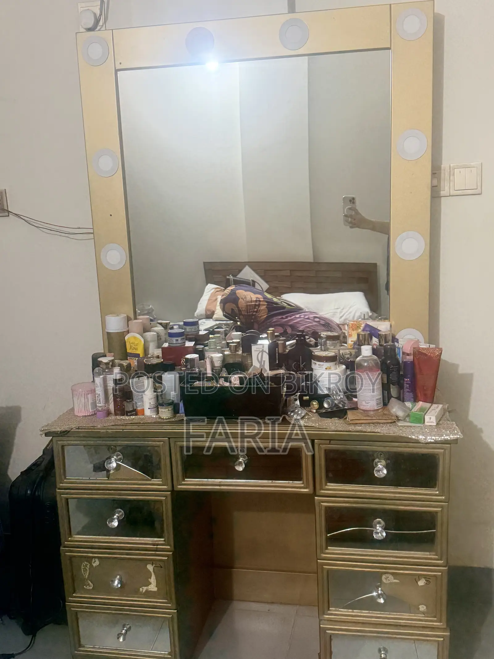 Selling the Dressing Table