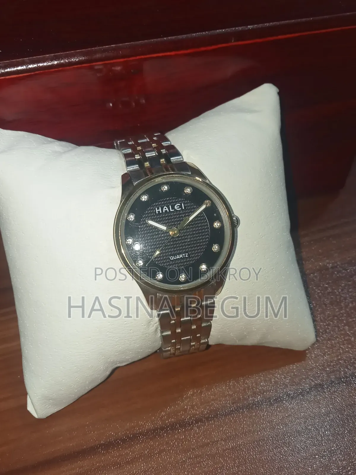 মেয়েদের হাত ঘড়ি