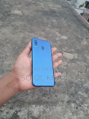 স্যামসাং গ্যালাক্সি এ২০ ৩২ জিবি নীল