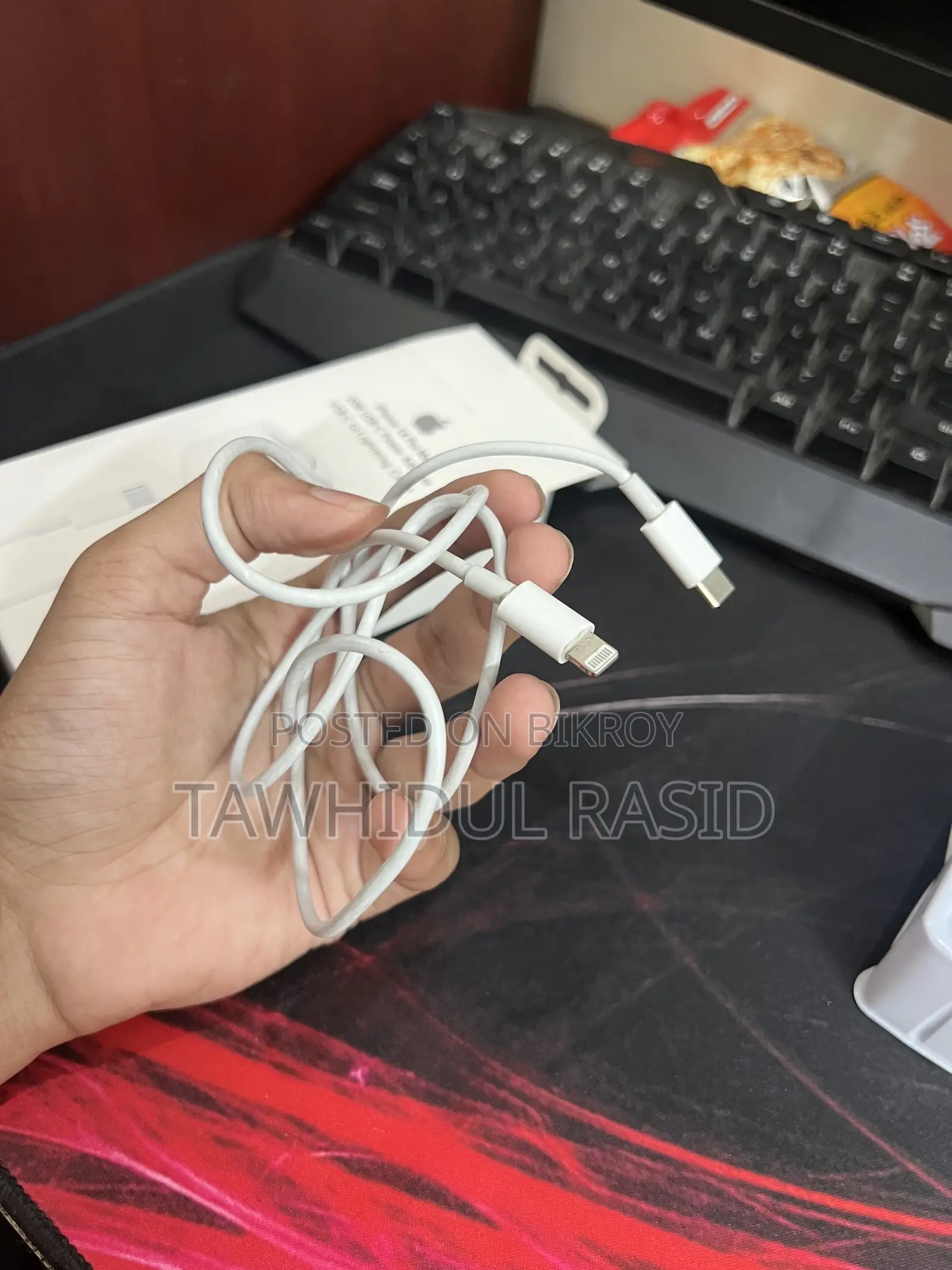 🔌 Apple 20W Adapter