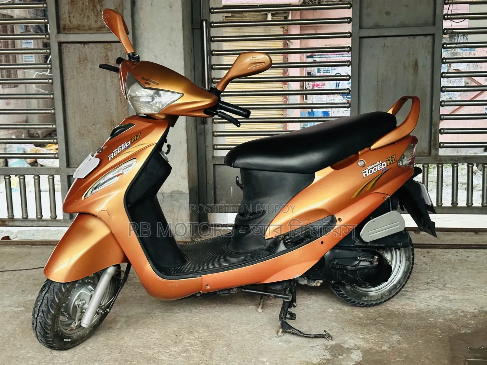 Mahindra Gusto 125 2018 Yellow