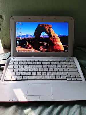 Laptop Samsung NP300E5X 2GB Intel Atom HDD 256GB