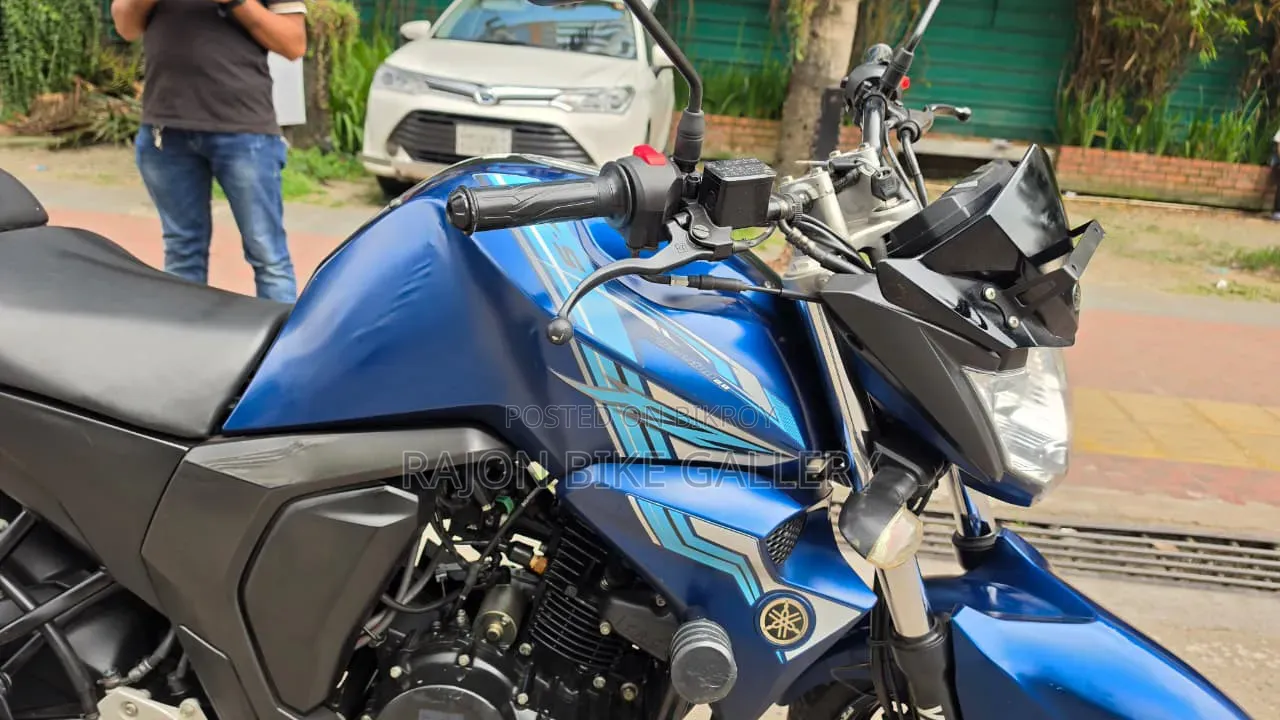 Yamaha FZ 2024 Blue