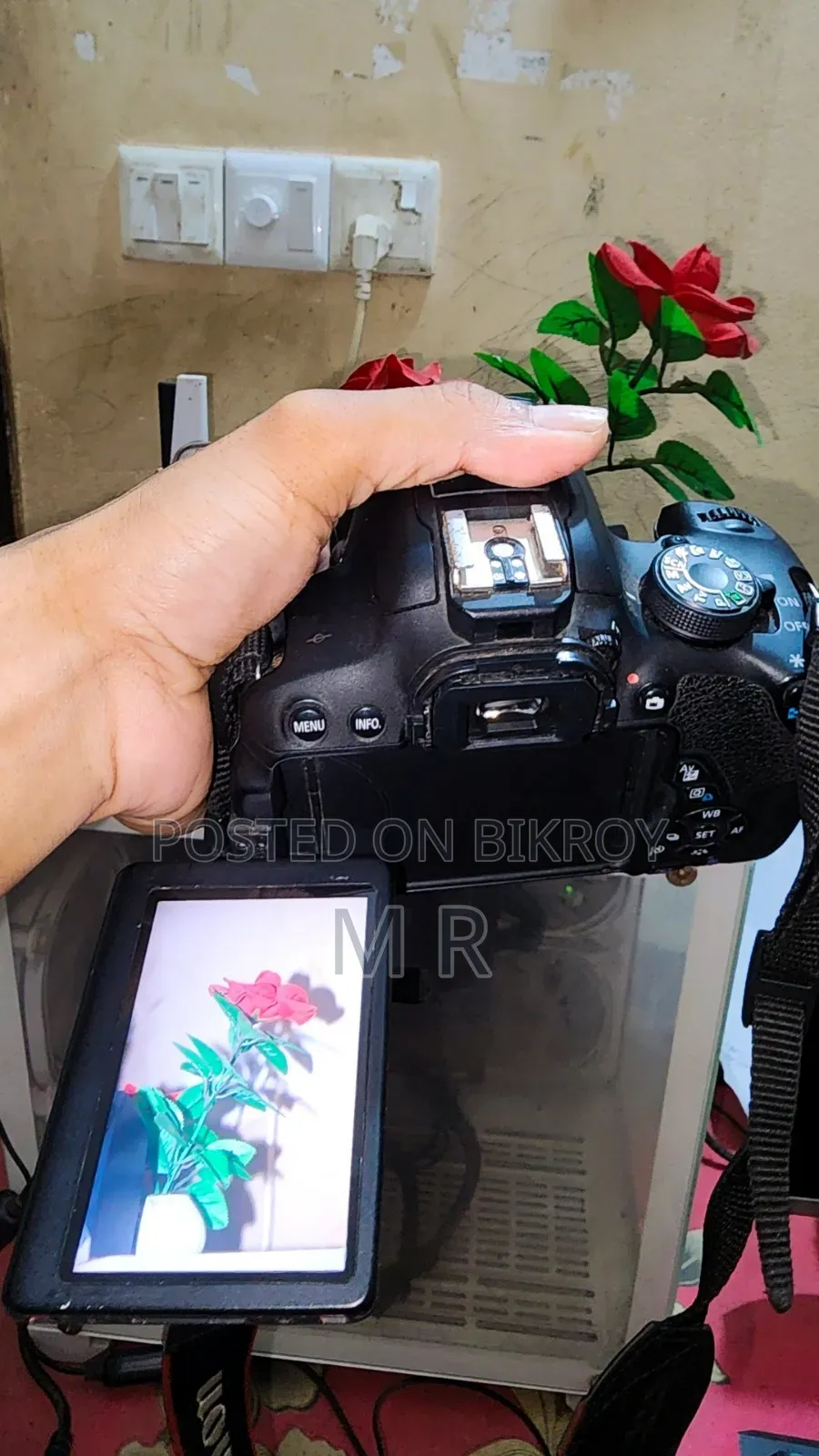 Canon 700D Camera With 50mm Prime Lens