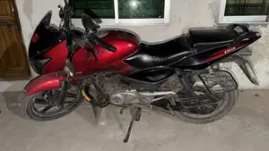Bajaj Pulsar 150 2014 Red