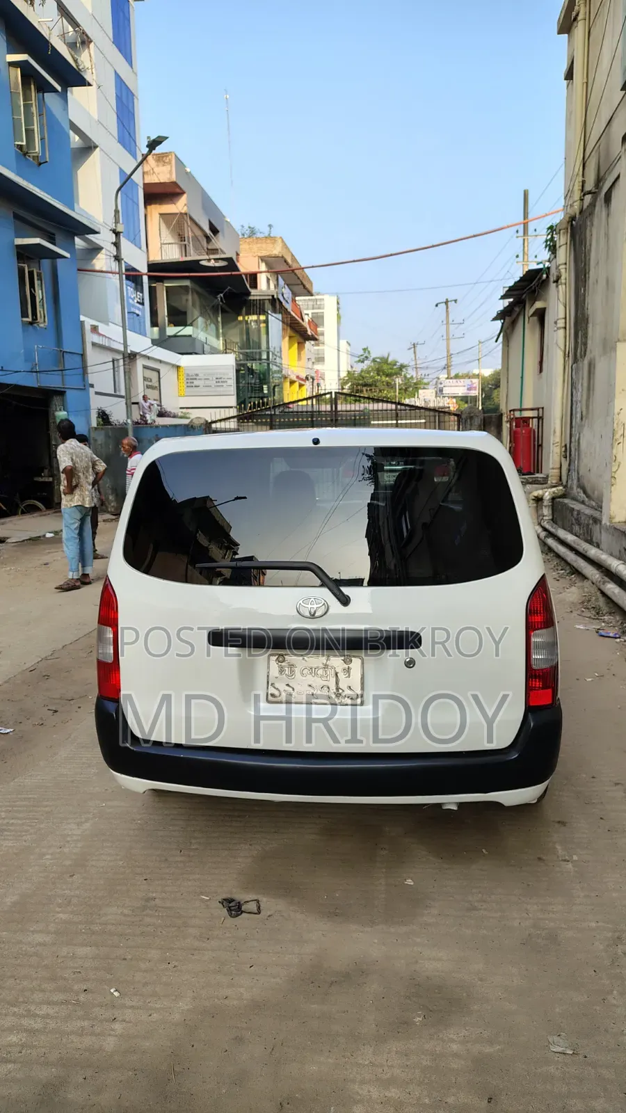 টয়োটা প্রবক্স ২০০৪ হোয়াইট