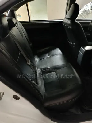 টয়োটা এক্সিও ২০১২ সাদা