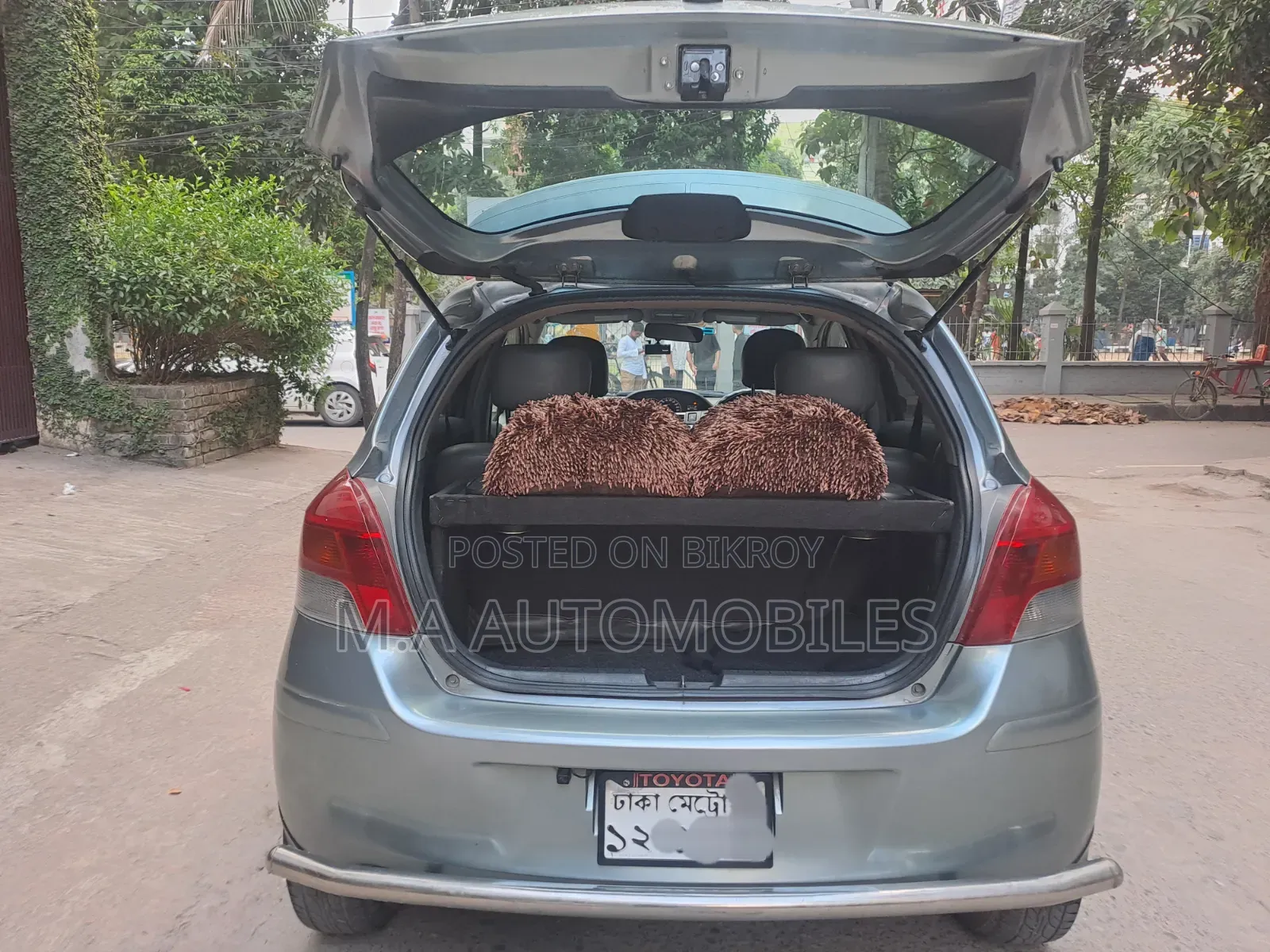 Toyota Vitz 2010 Gray