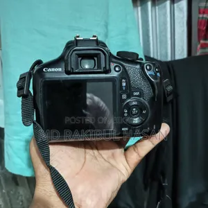 Canon 1300D